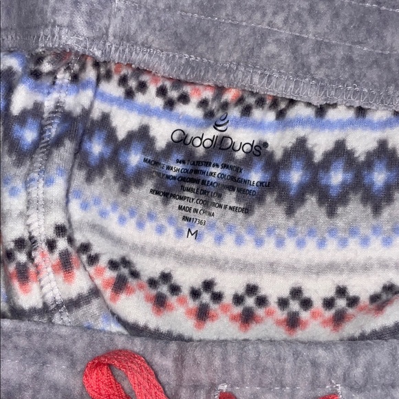 Cuddl Duds Coral and Gray Fleece Pajama Set ๐๏ธ Washed but not worn - Picture 10 of 12